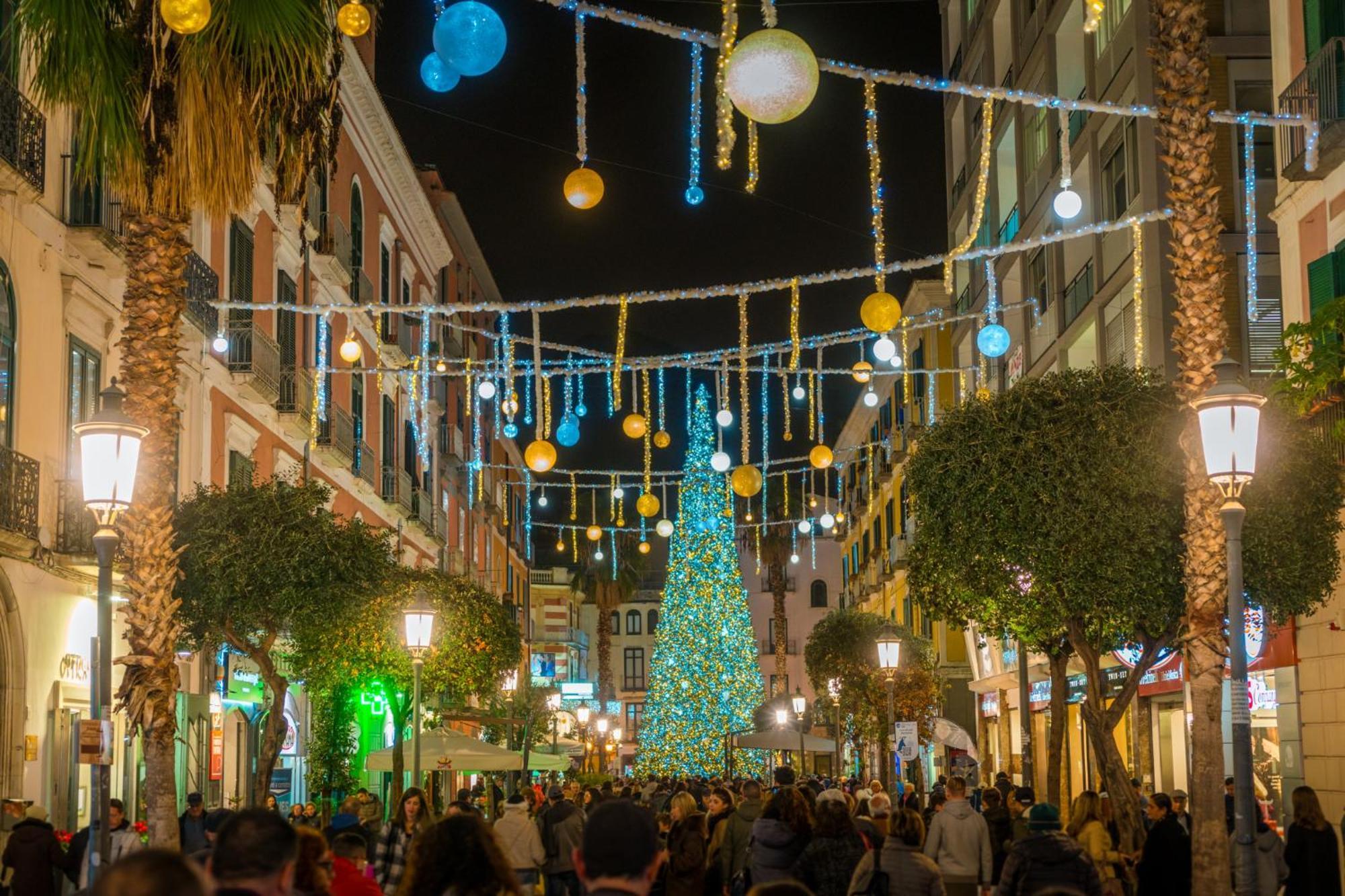 Mare Luna - Appartamento Nel Centro Storico Di Salernes Extérieur photo